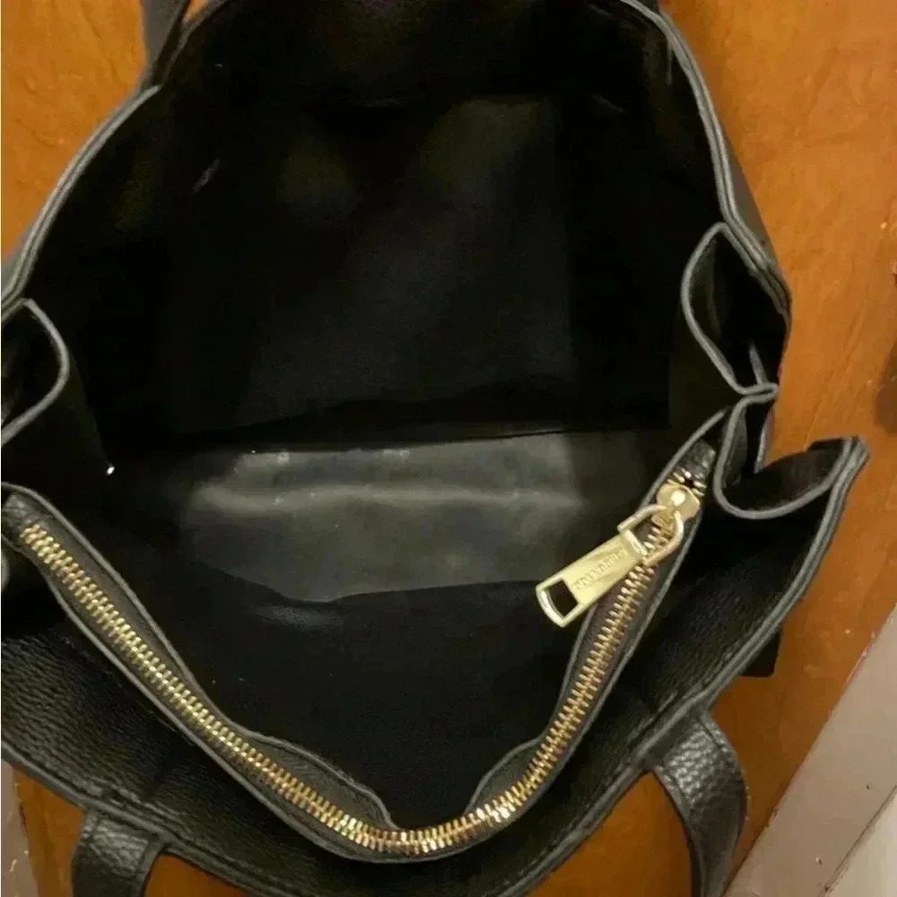 London Fog black purse - Picture 6 of 6